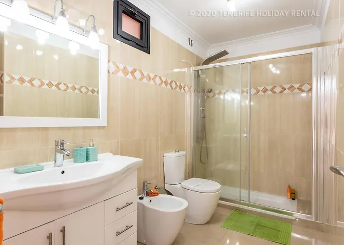 Tenerife South Daire