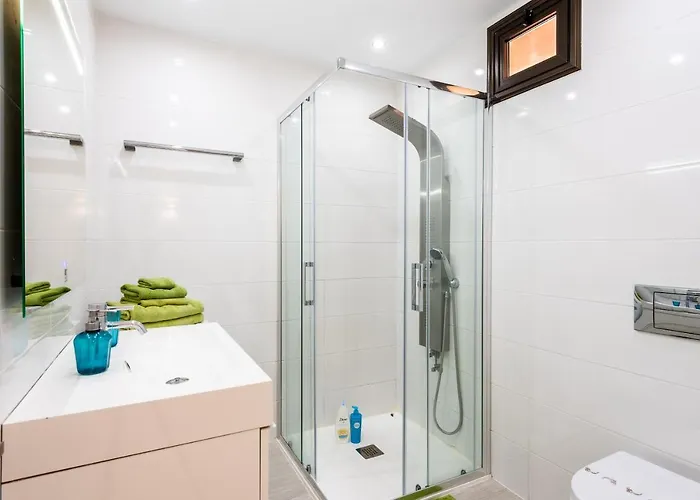 Tenerife South Daire *